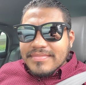 Meet your Posher, Juan